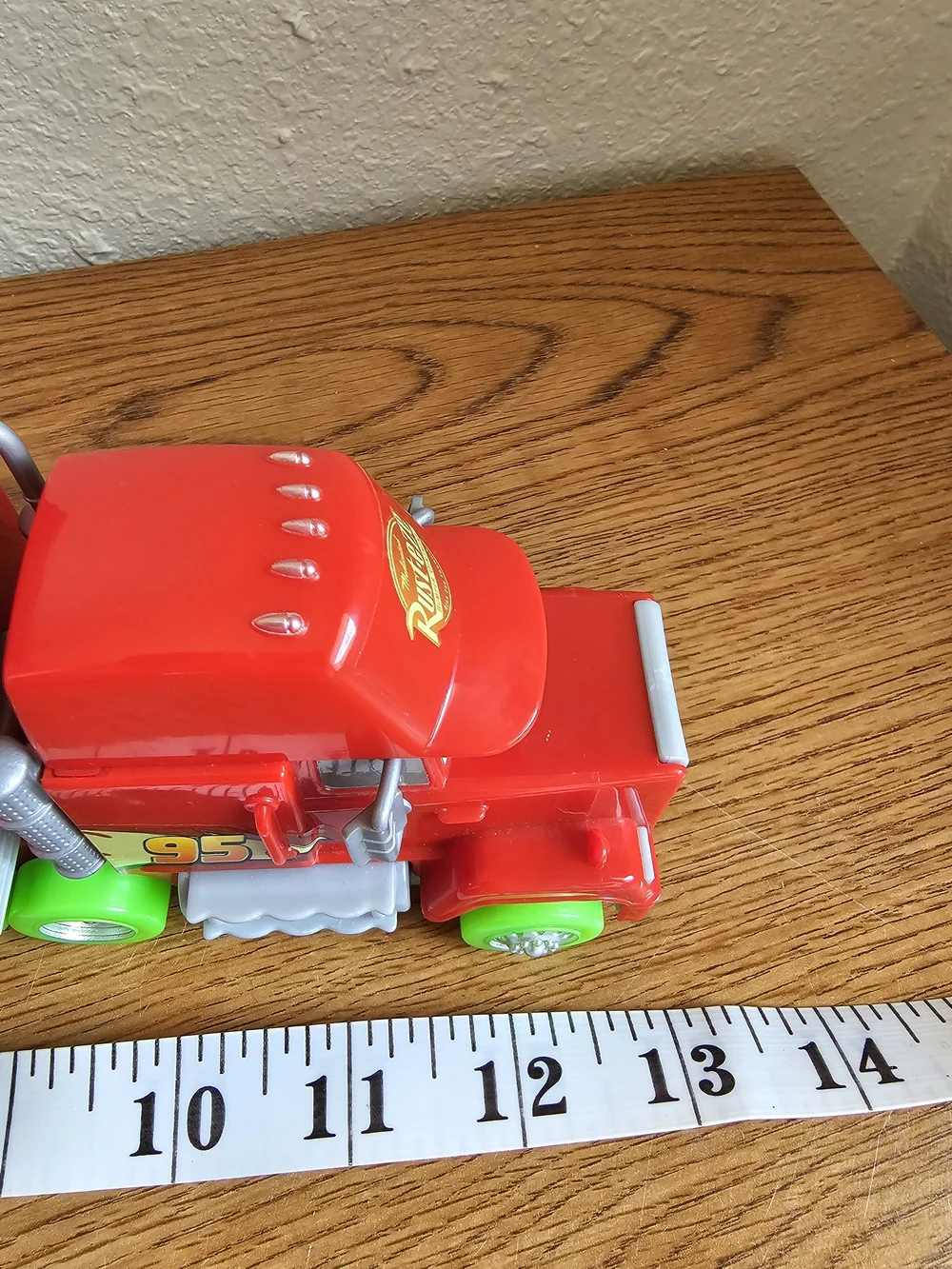 Cars Mack Glow Truck Transforming Playset Wash Lightning Mcquren Disney 13 In